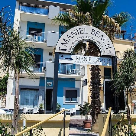 Maniel Beach Hotel Letojanni Εξωτερικό φωτογραφία