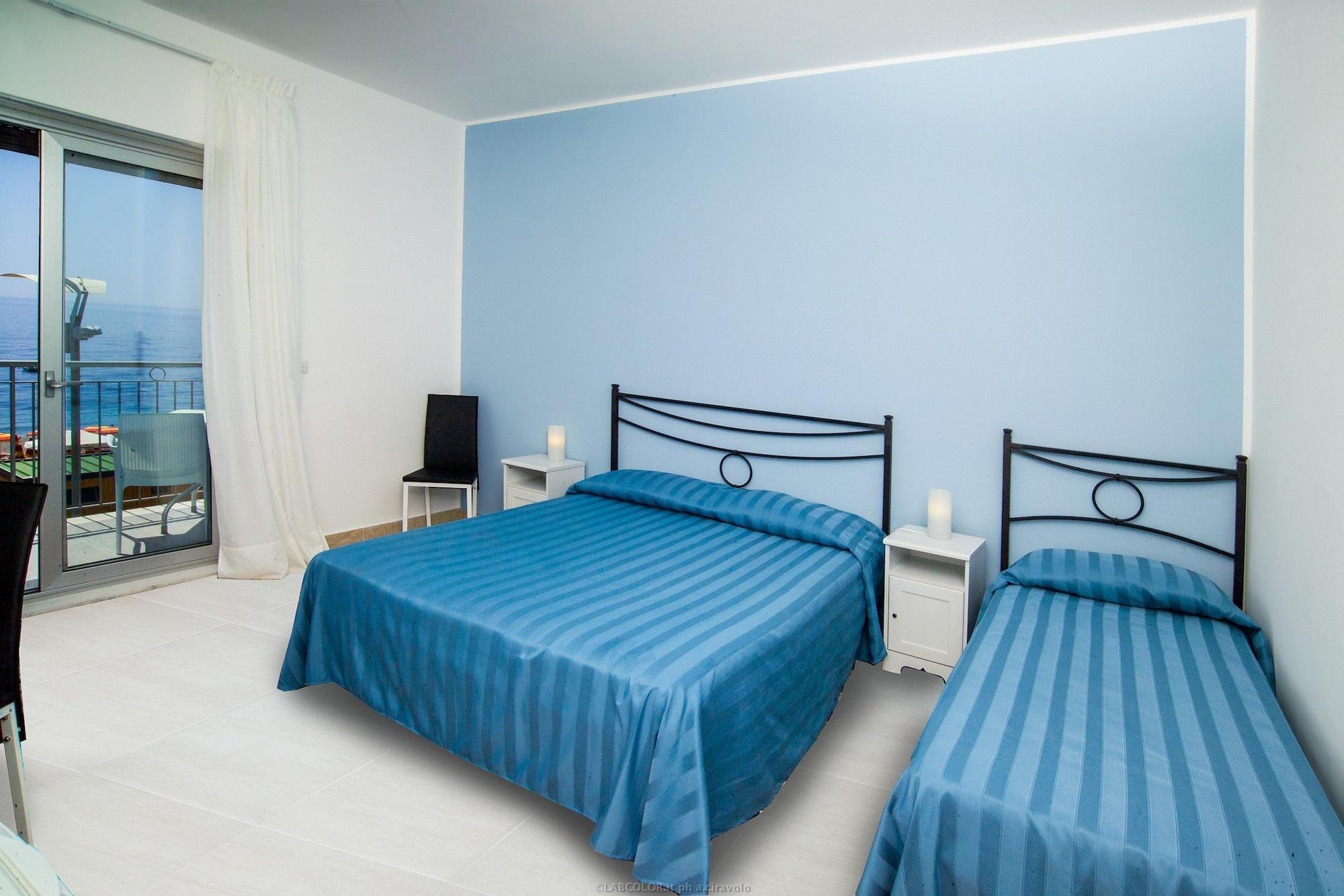 Maniel Beach Hotel Letojanni Εξωτερικό φωτογραφία
