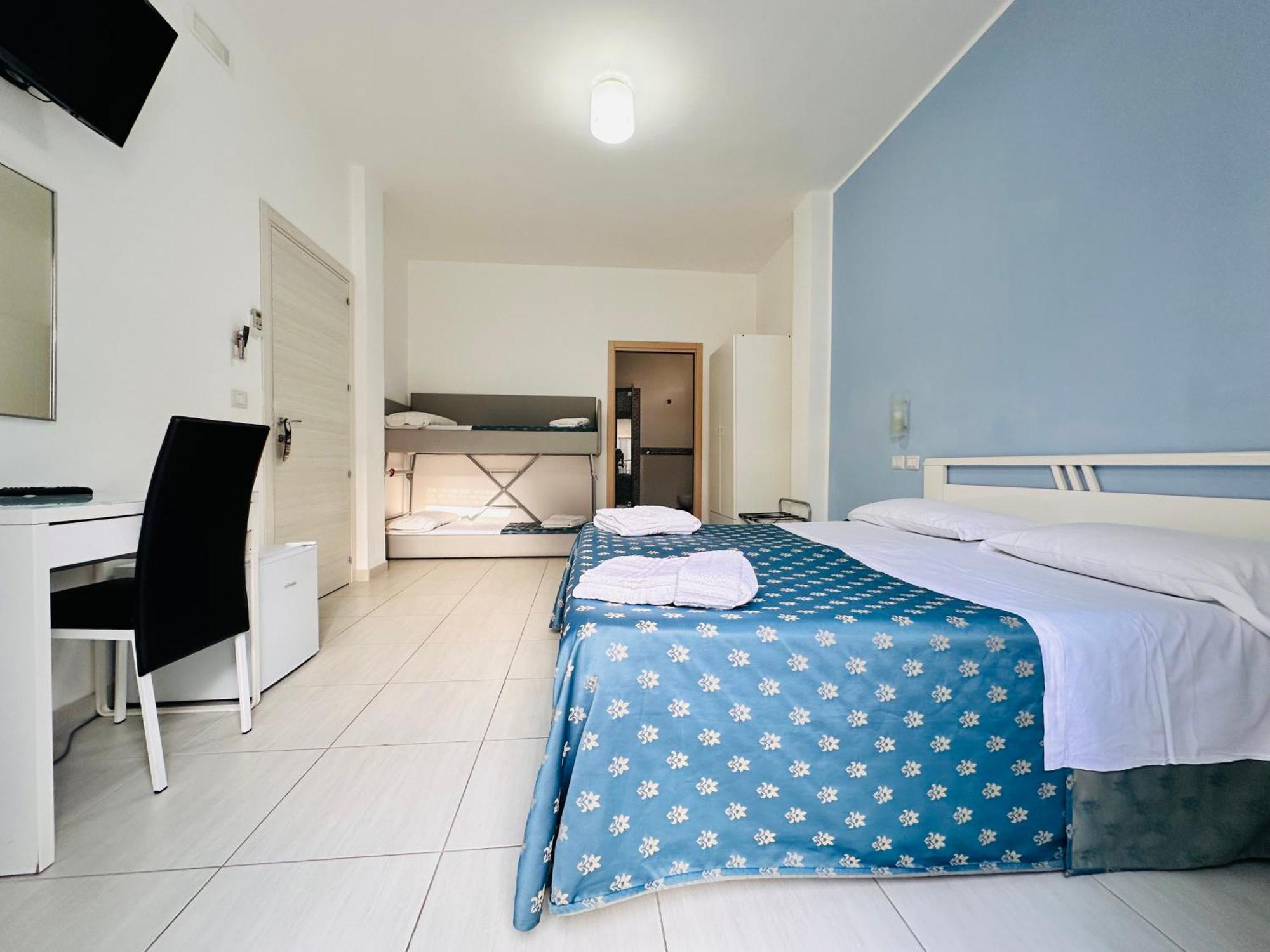Maniel Beach Hotel Letojanni Εξωτερικό φωτογραφία