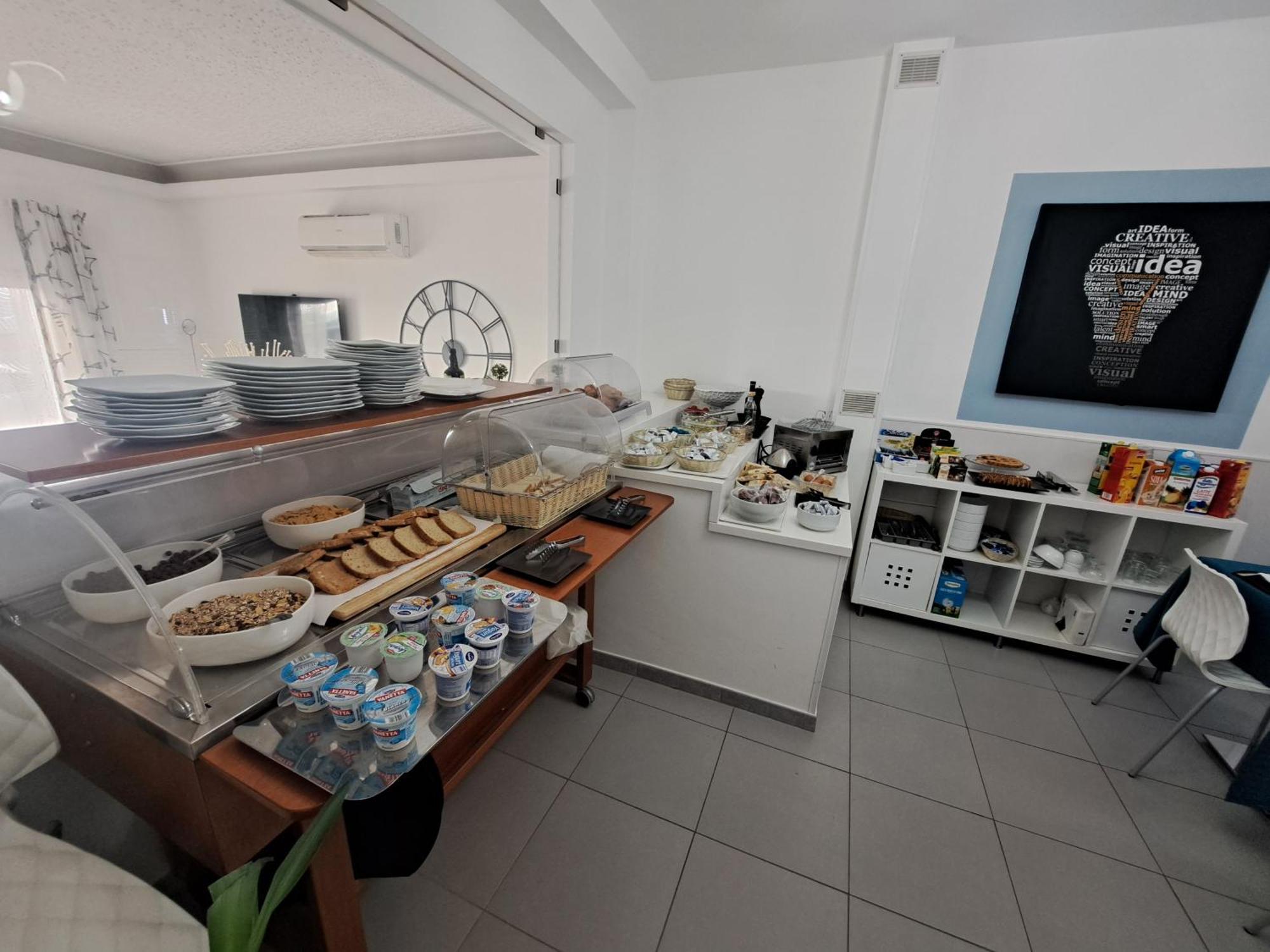 Maniel Beach Hotel Letojanni Εξωτερικό φωτογραφία