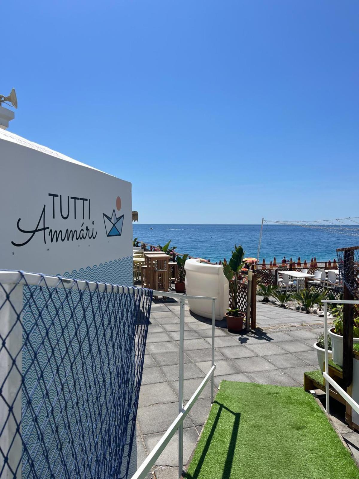 Maniel Beach Hotel Letojanni Εξωτερικό φωτογραφία