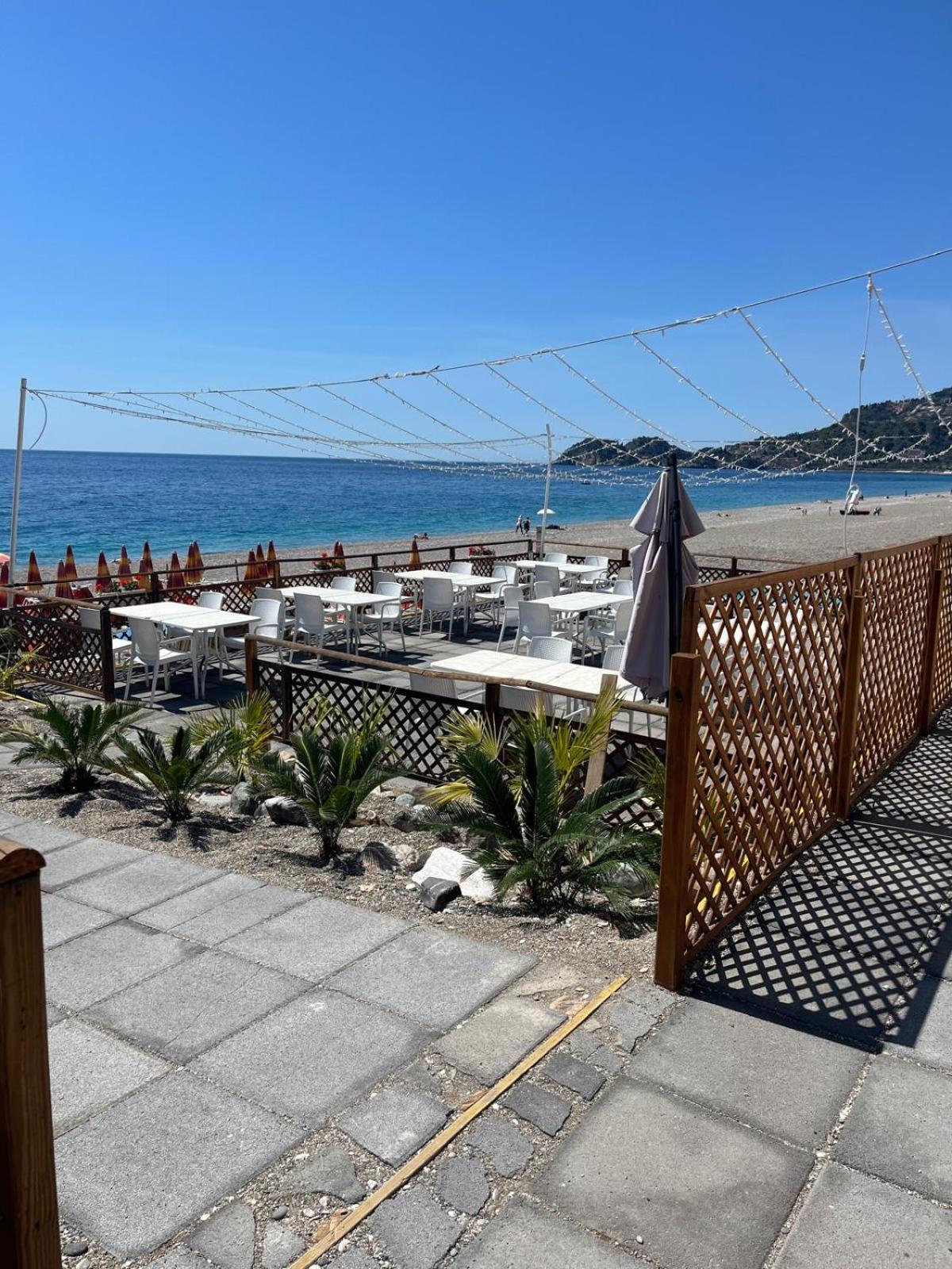 Maniel Beach Hotel Letojanni Εξωτερικό φωτογραφία