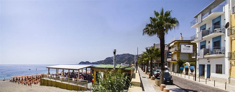 Maniel Beach Hotel Letojanni Εξωτερικό φωτογραφία